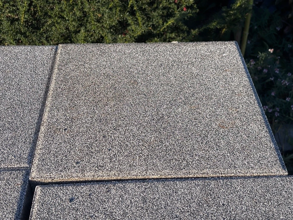 Betonterrassenplatten zu verschenken