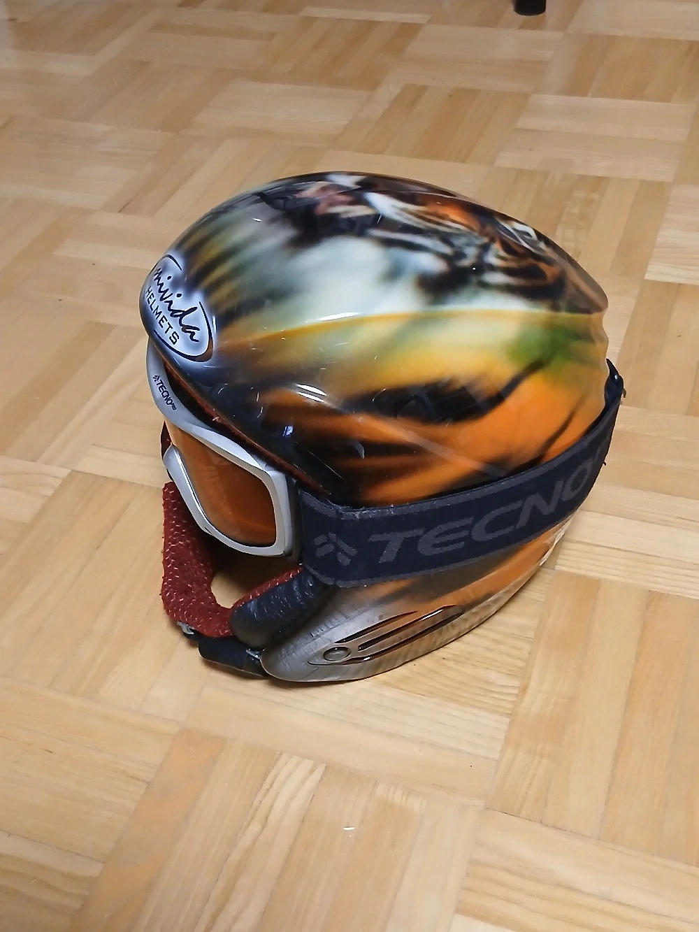 Skihelm Größe S56