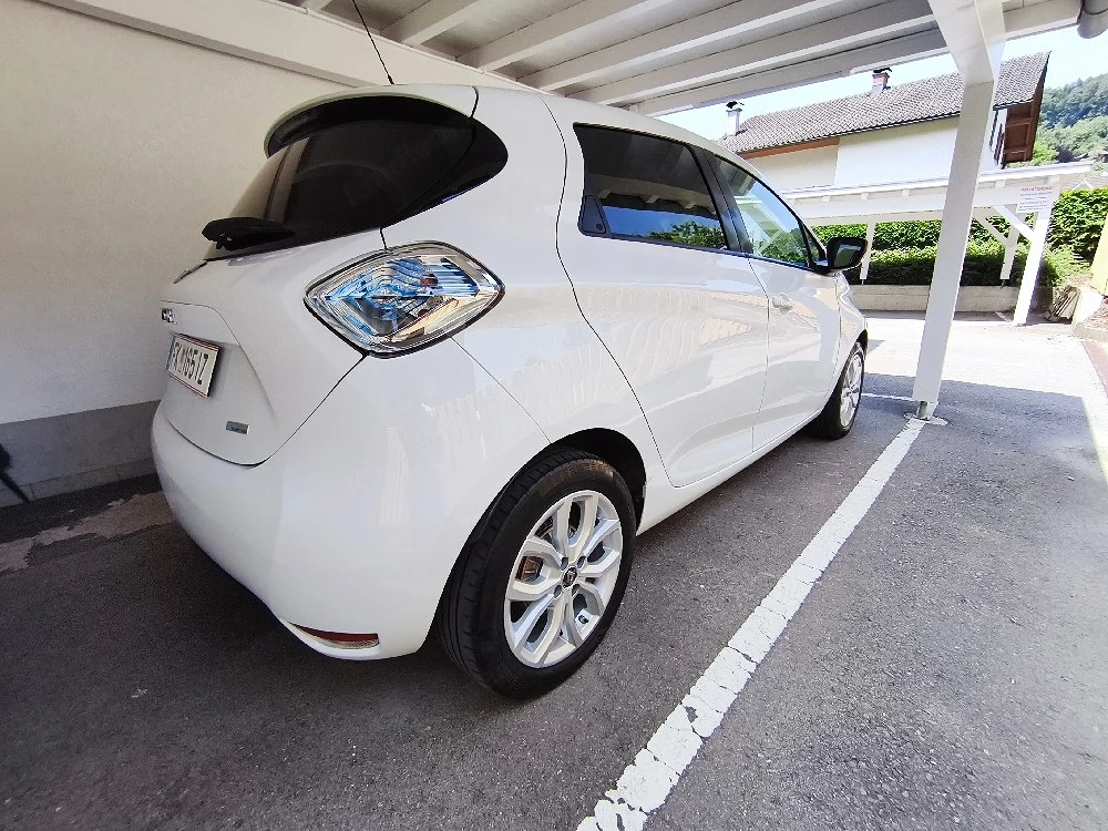 Renault Zoe   Clio Alufelgen mit Ganzjahresreifen 