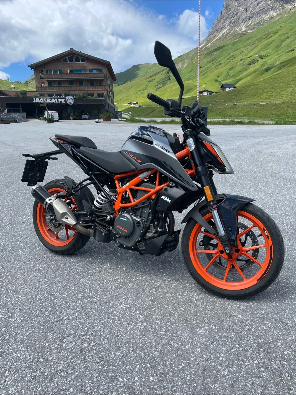 KTM 390 duke