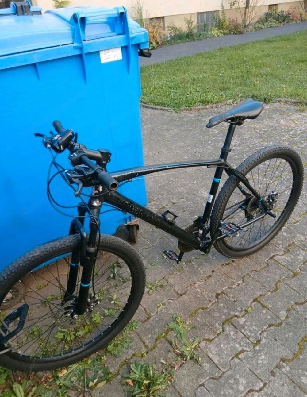 Verkaufe ein 7-Gang-Fahrrad, Rahmengröße 27. Sofort abholbereit.
