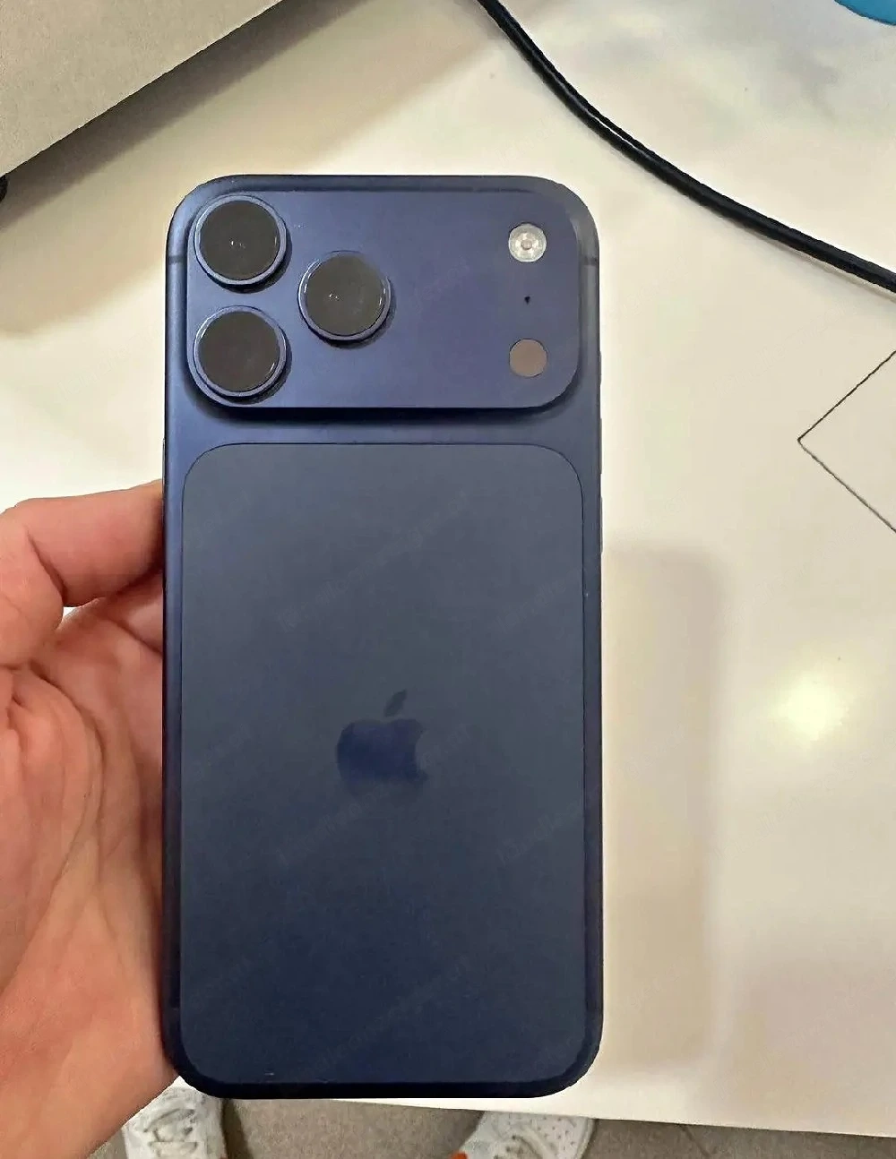 Iphone 17 Pro max 