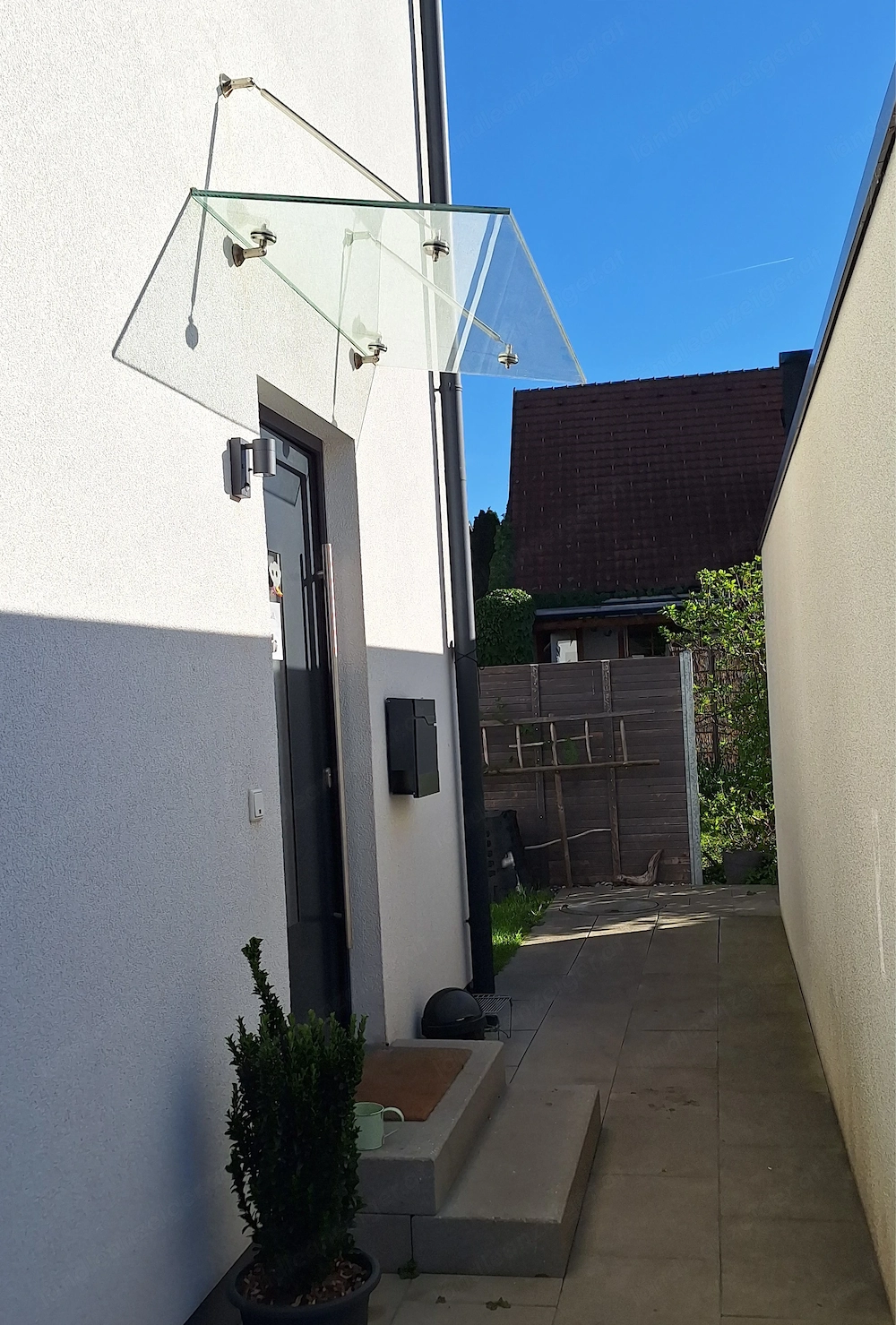 Vordach aus Glas
