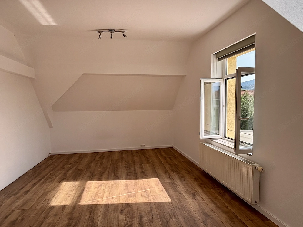 Helle 2,5 Zimmer Dachgeschosswohnung in Lauterach zu vermieten