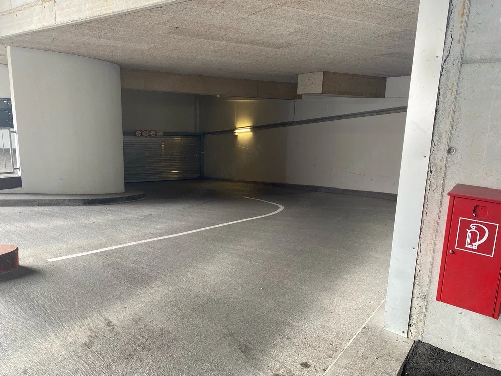 Tiefgaragenplatz