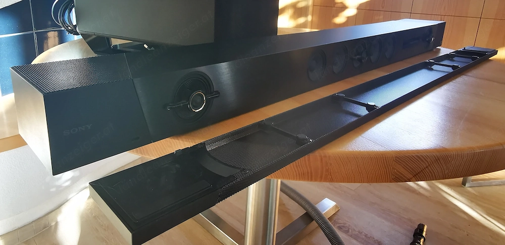 Sony HT-ST5000 7.1 Kanal Soundbar mit Dolby Atmos (800W, Wi-Fi, 4K HDR pass-through, HDMI, USB)