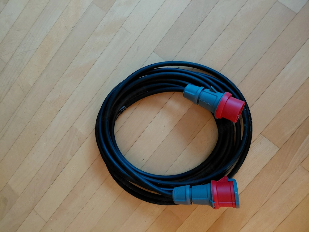 neues Starkstromverlängerungskabel für aussen CEE 400V Gummi 5x2.5mm
