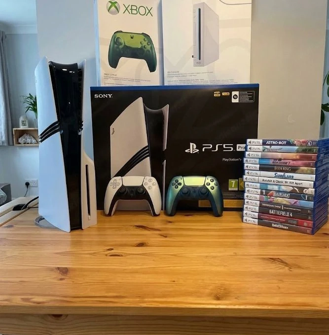 PS5  pro bundle mit Disc Drive , 2 Controllern mit 14 spielen 