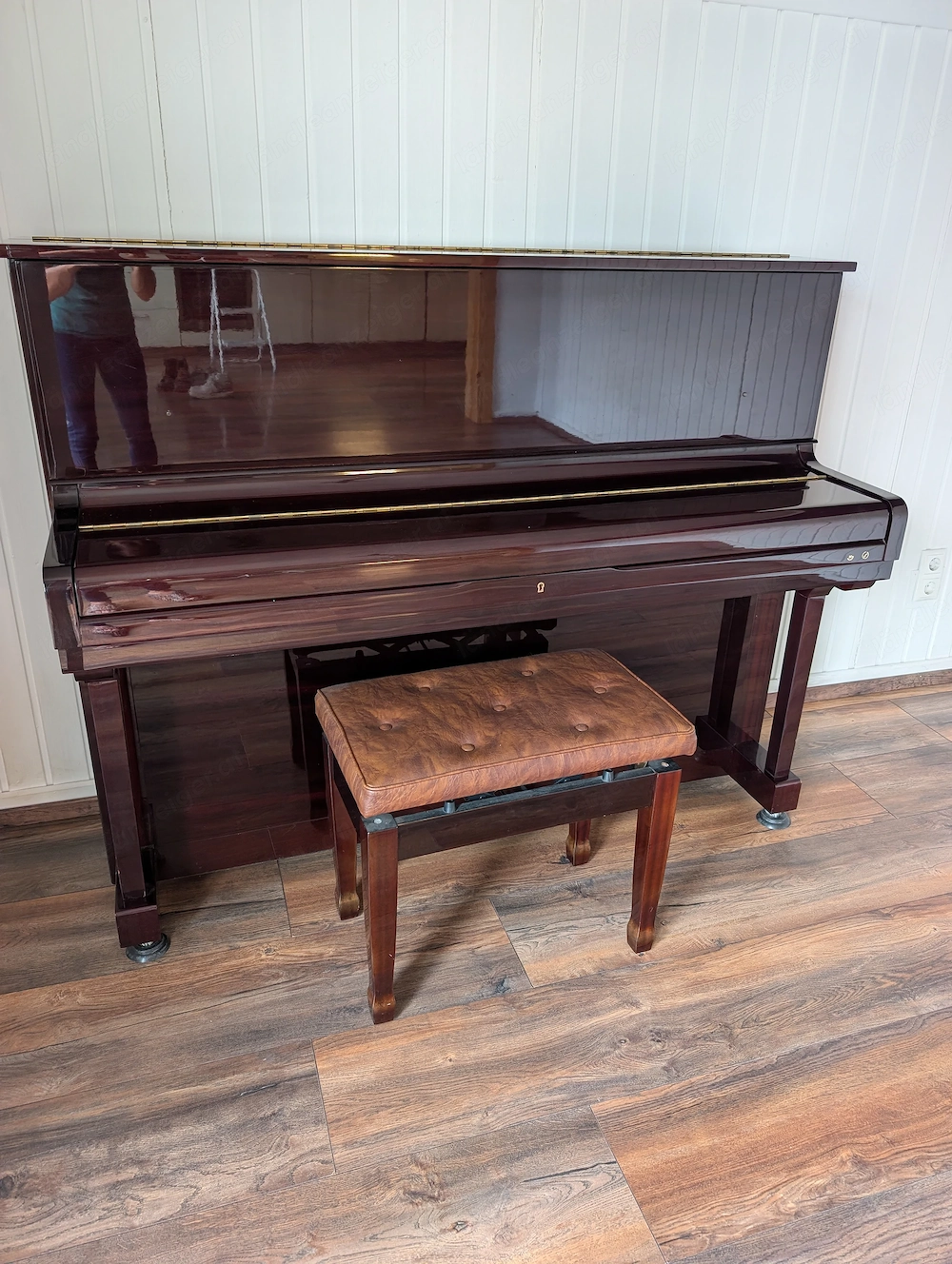 Samick Klavier   Wandpiano