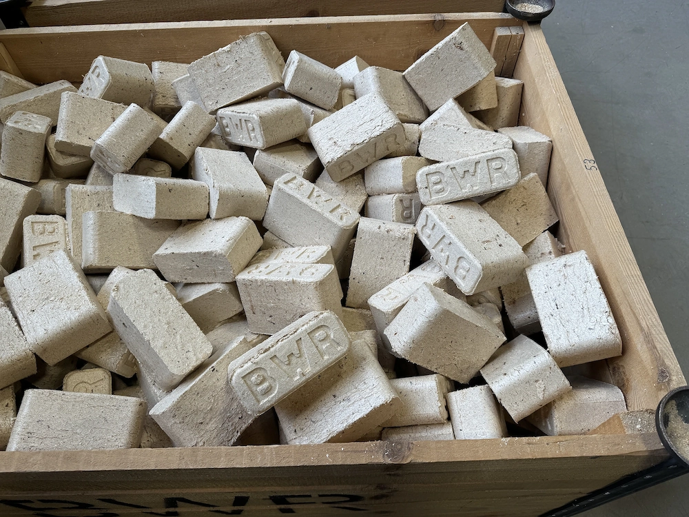 Holzbriketts Oktober 2026