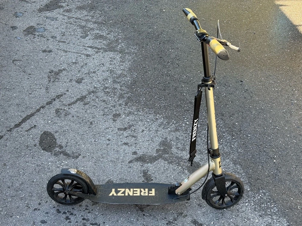 Frenzy-Scooter