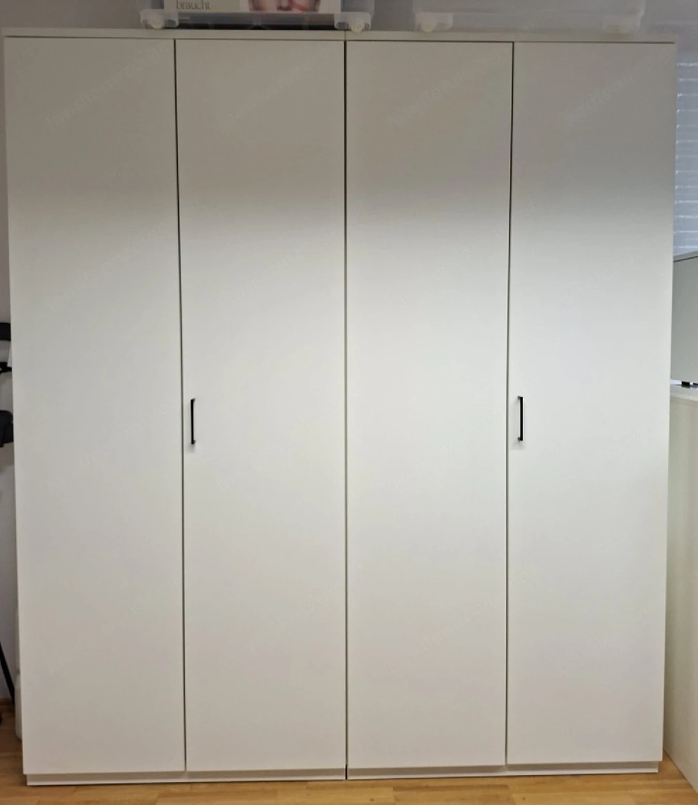 Bene Schrank