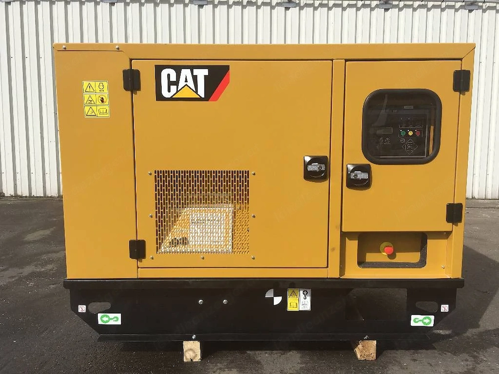 Dieselgenerator 13,5 KWA Caterpillar DE13.5E3
