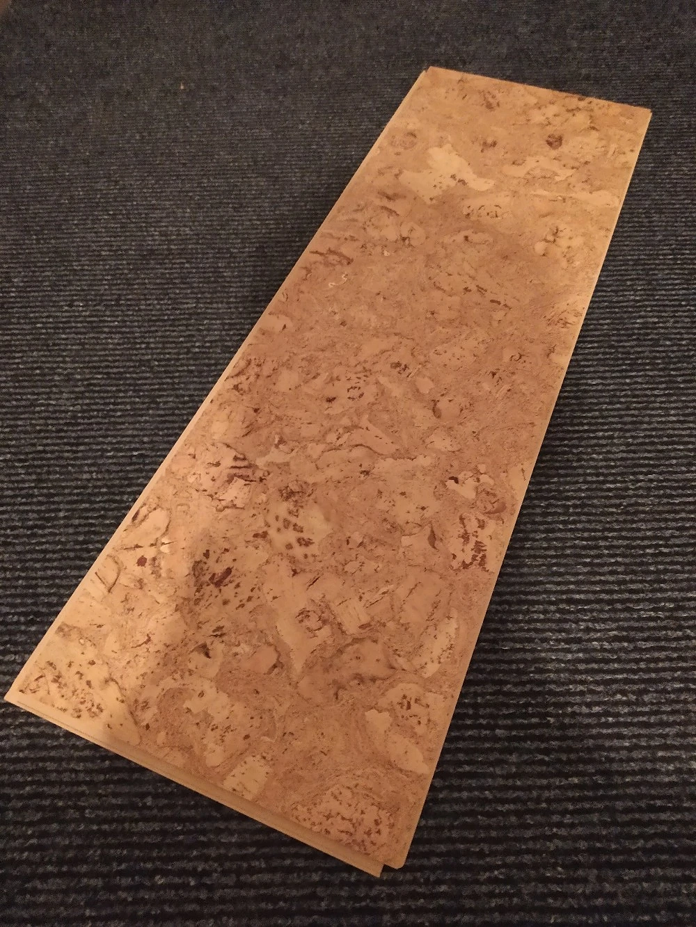 Korkbodenplatten zum Zusammenklicken