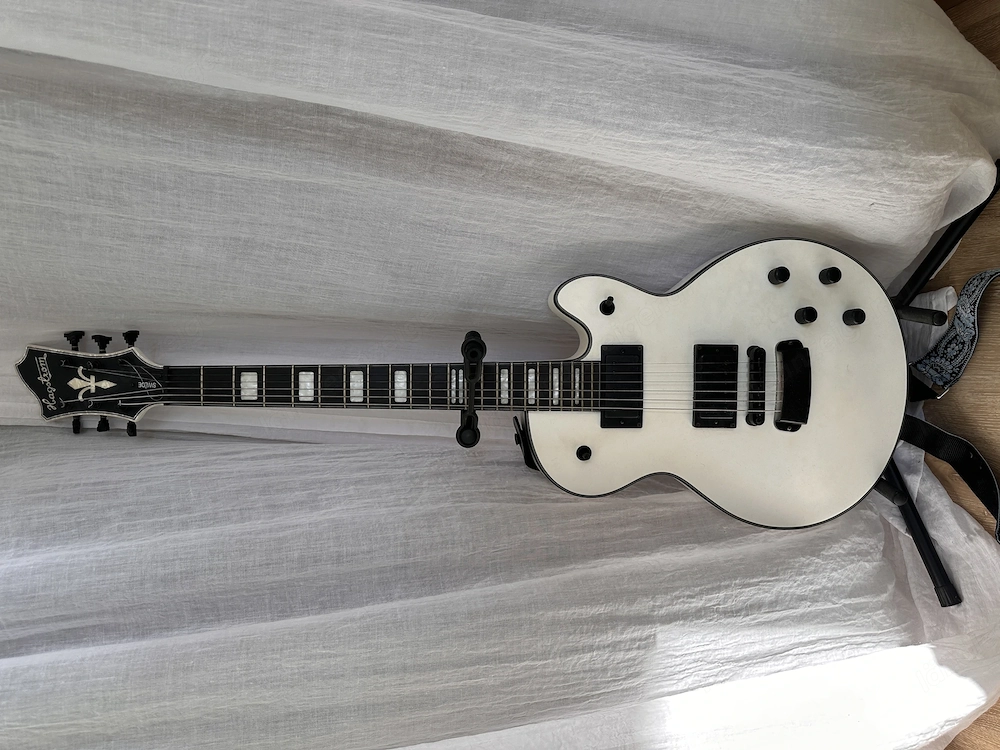 E-Gitarre Hagström Swede