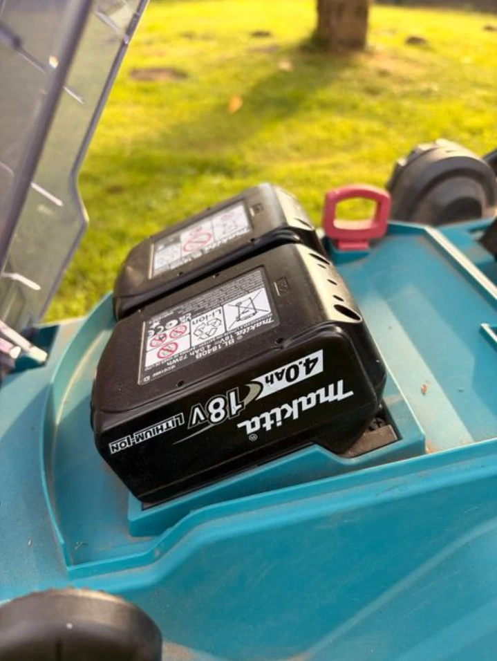 Makita DLM382 Akku-Rasenmäher