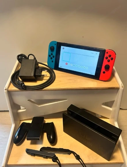Nintendo Switch V2 Neon Rot Blau
