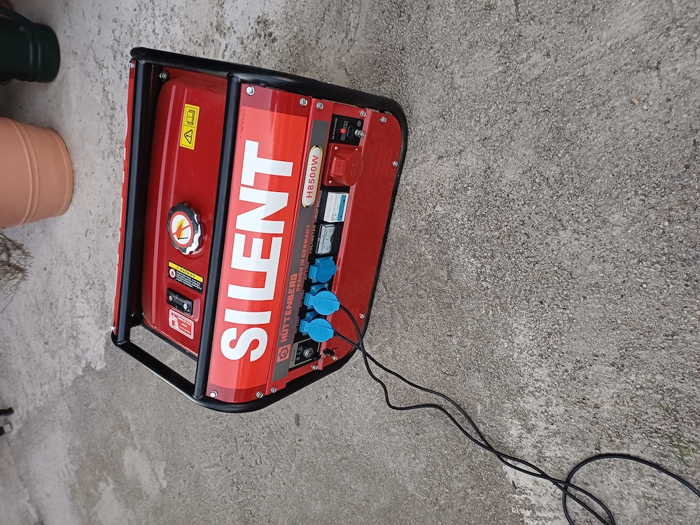 Notstromaggregat 2,8 kw benzin für strebergarten