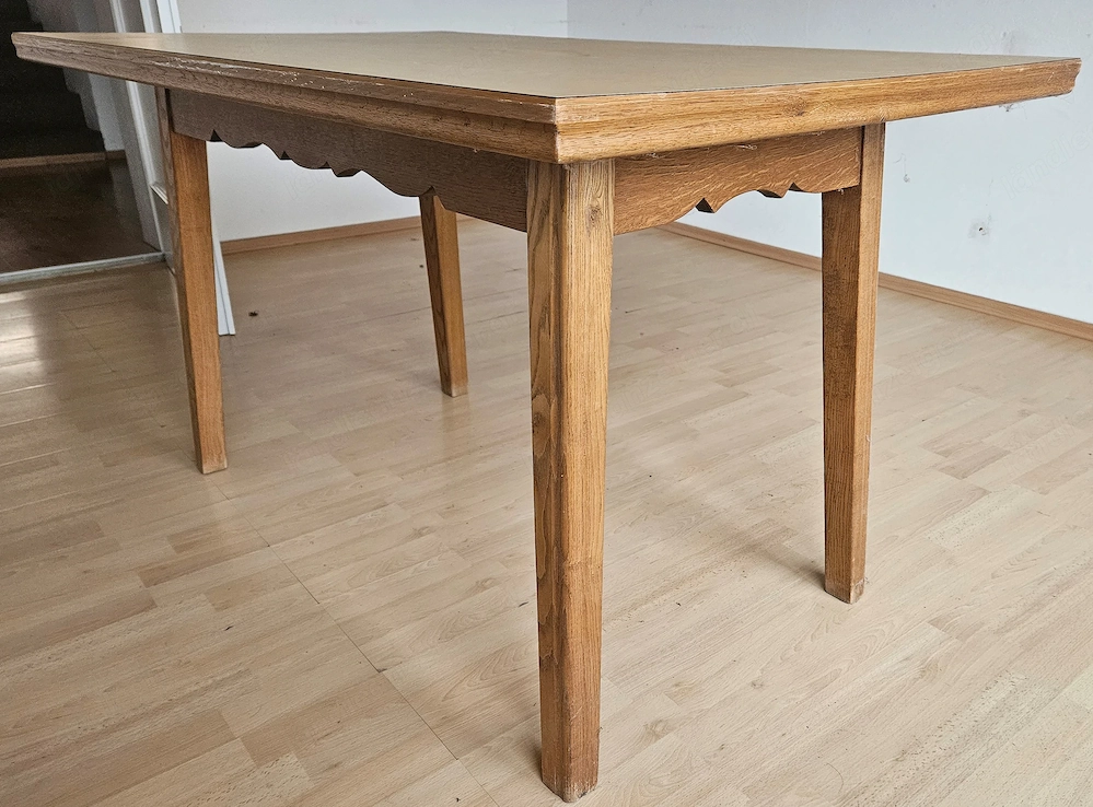 Holztisch zu verschenken 