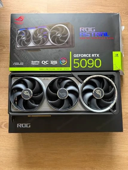 RTX 5090 ROG Astral OC