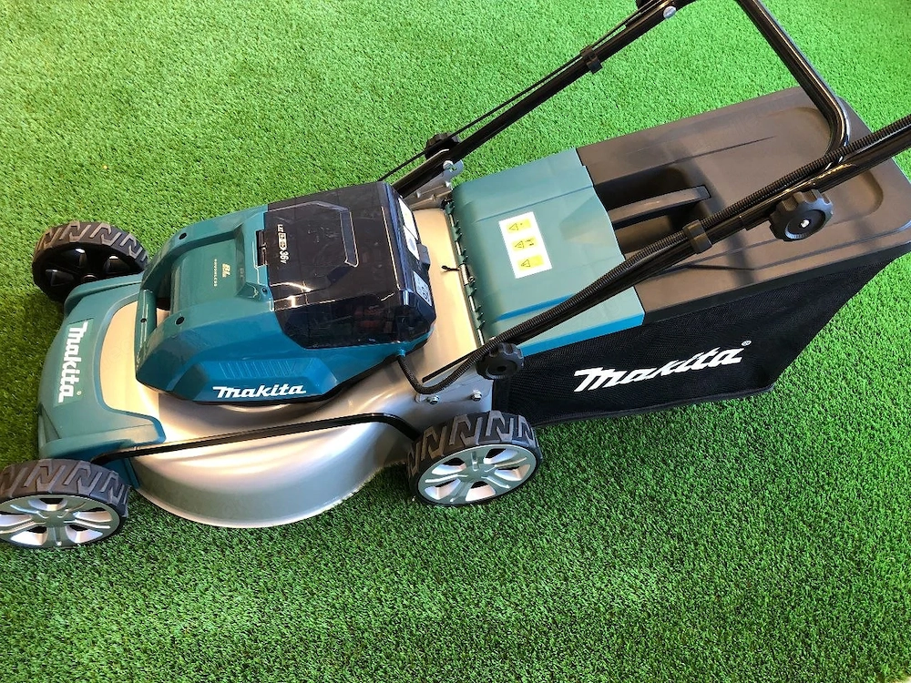 Makita DLM463 Akku-Rasenmäher