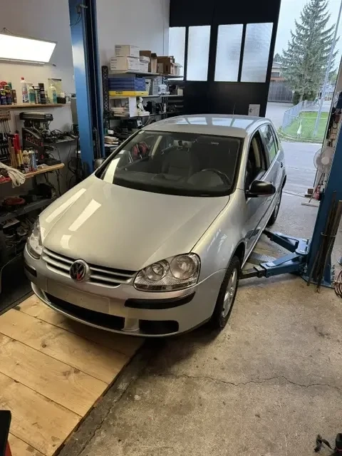 Volkswagen VW Golf V 5 1.9 TDI 4 Motion 