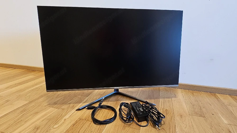32" Monitor   Bildschirm PEAQ