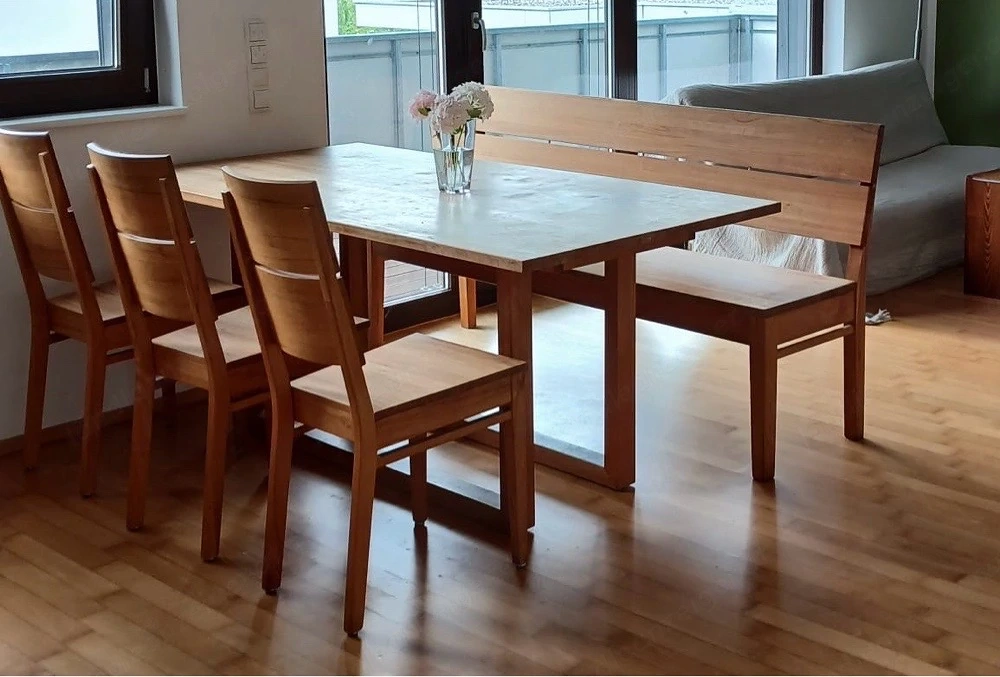 Massivholztisch 180 x 90 mit Verlängerung, 5 Stühle und Sitzbank