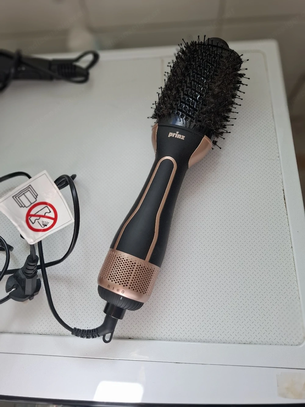 Volumenbürste mit Warmluft funktion