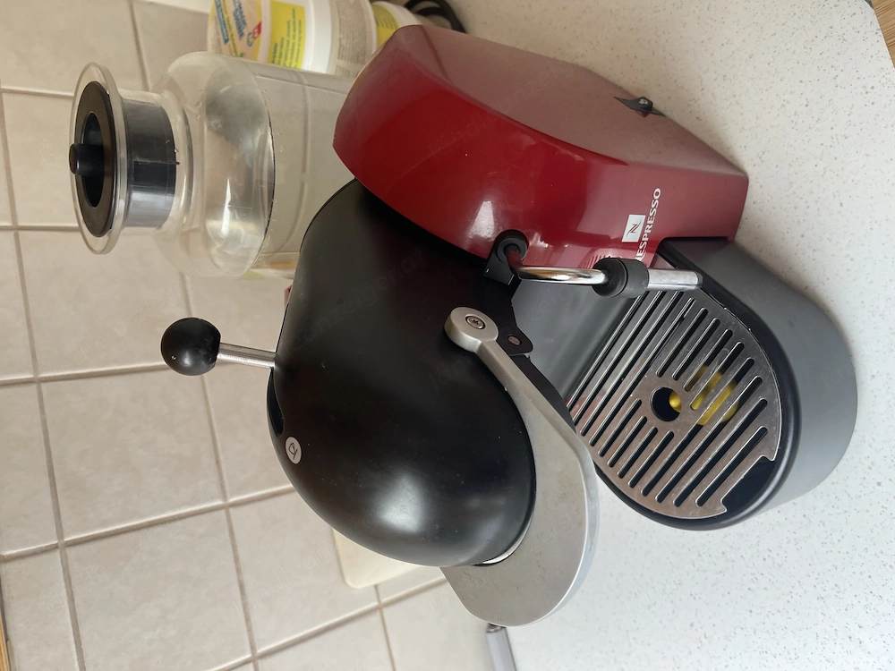 Kaffeemaschine DeLonghi für Kapseln 