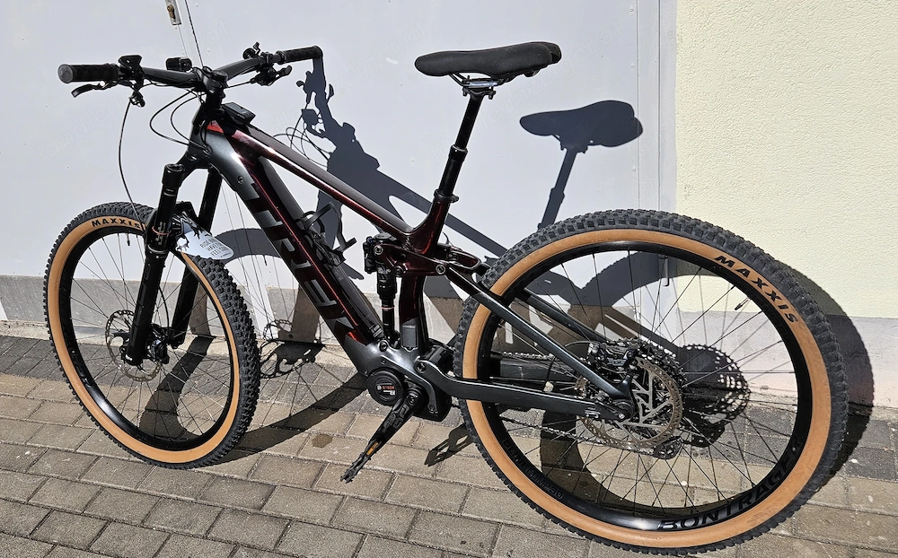 EMTB Fully Treck