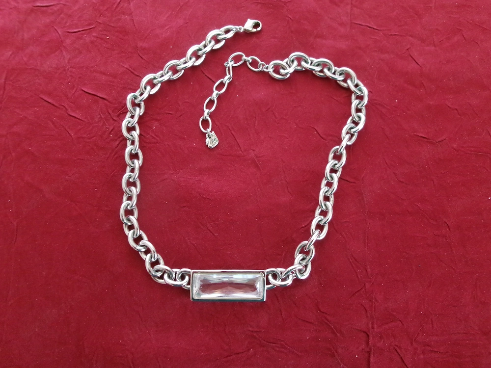 Swarovski Kette mit großem weißen Stein