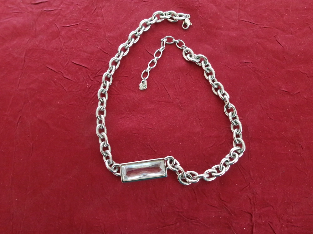 Swarovski Kette mit großem weißen Stein 