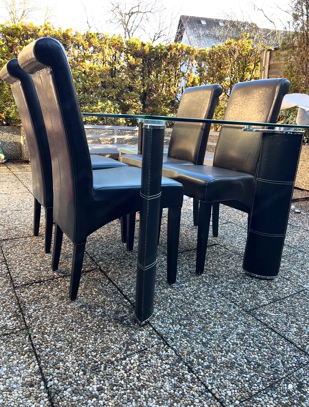 4 Esszimmerstühle (ohne Tisch)