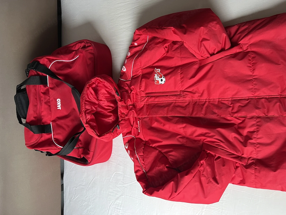 Jako Sporttasche + Jako Jacke (Neuwertig)