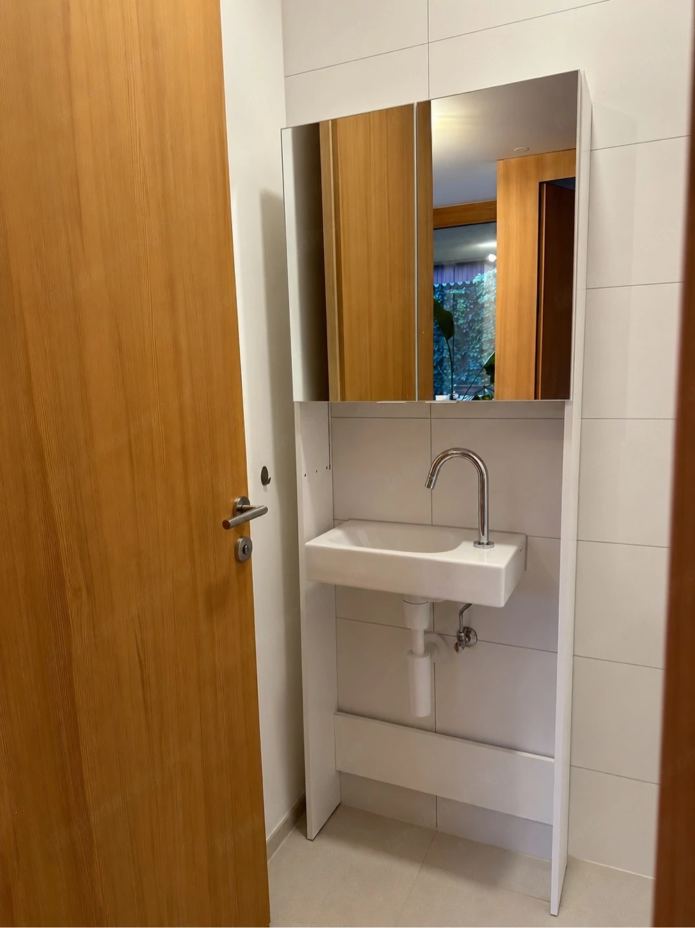 Spiegelschrank