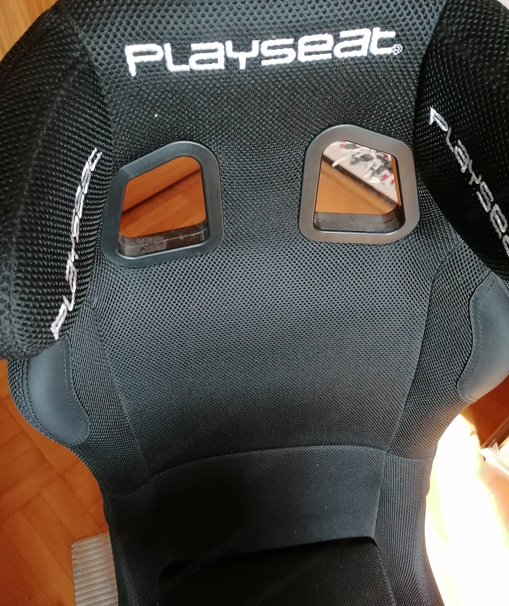 Playseat und Nintendo Mario Cart Lenkrad +Pedale 