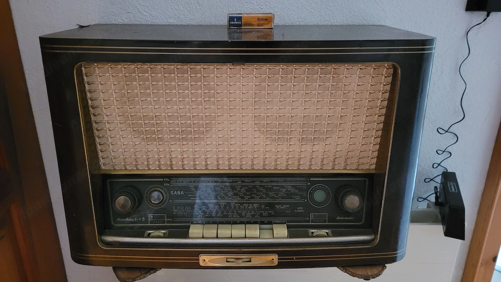 Saba Röhrenradio