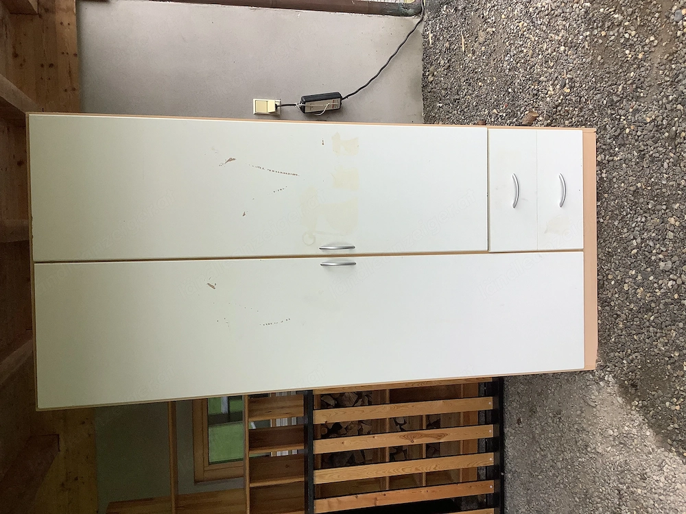 gratis Kleiderschrank