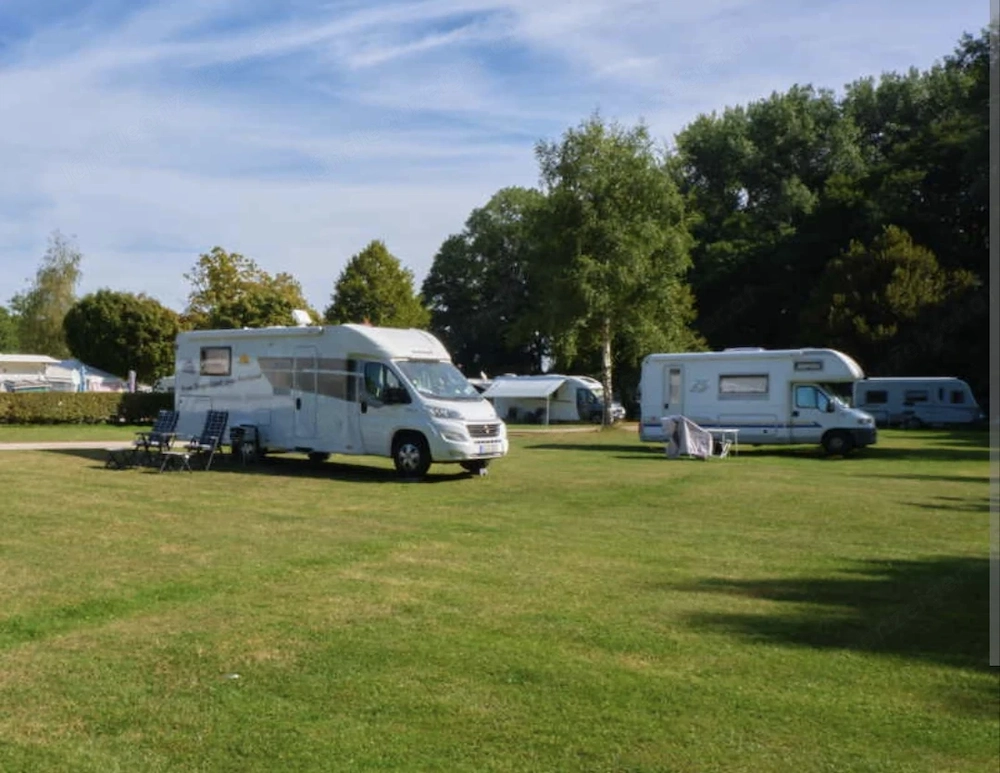 Suche Wohnmobil-Stellplatz zum Kauf oder Pacht