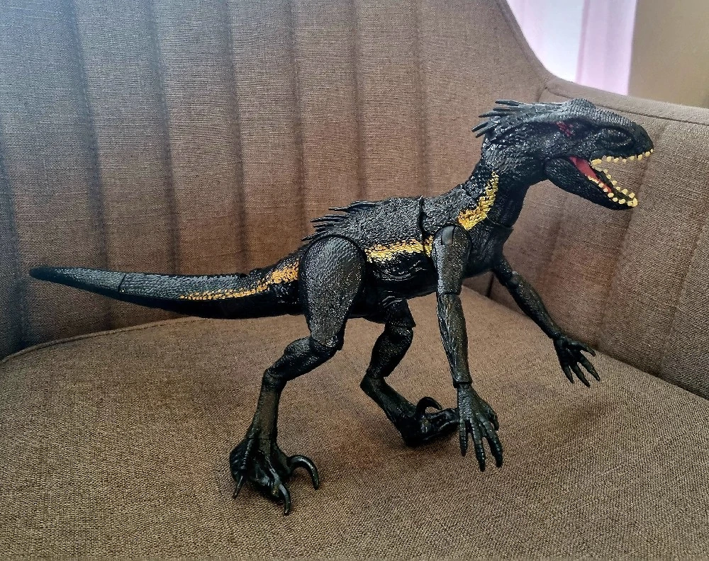 Neuwertiger, großer Dinosaurier mit Sound