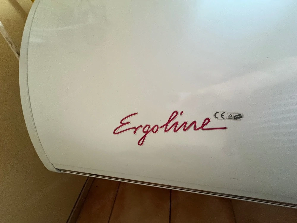 Solarium mit Gesichtsbräuner