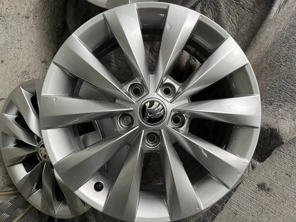 Skoda Felgen ohne Reifen 