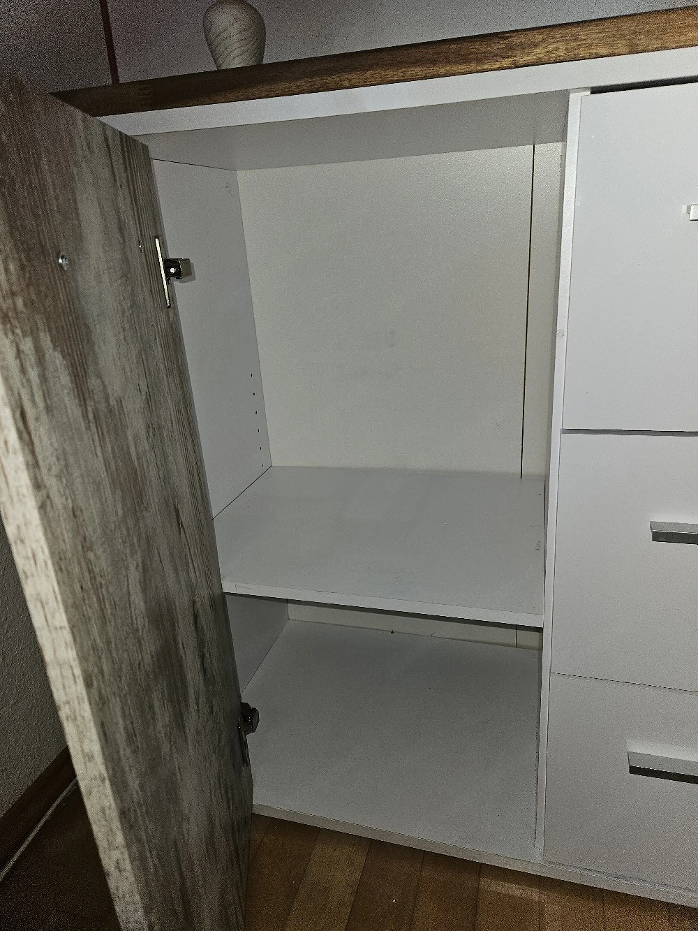 Sideboard 