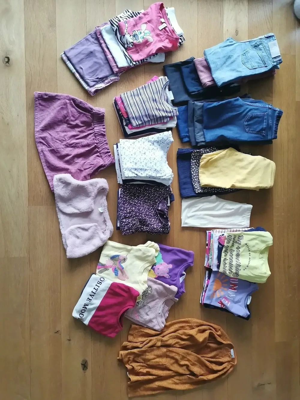 großes Herbst-  Winter Bekleidungspaket für Mädchen in Gr. 122 128