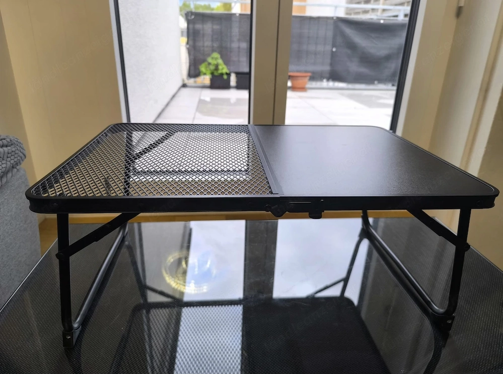 Kompakter Klapptisch