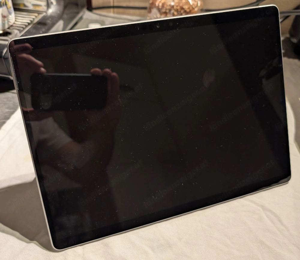 Microsoft Surface Pro 8 - i7, 16GB RAM, 512GB SSD