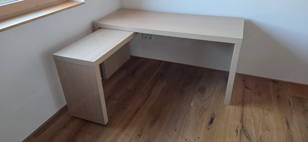 Schreibtisch zu verschenken