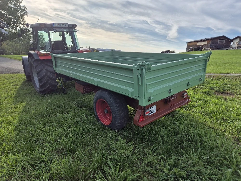 Traktor dreiseiten Kipper