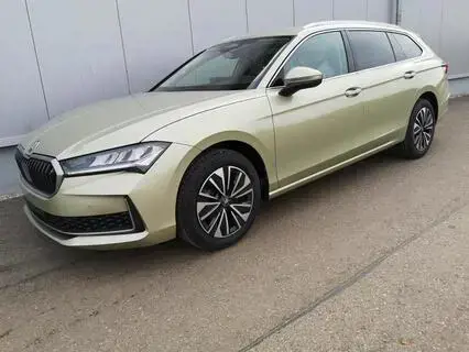 Skoda Superb Combi 2.0 TDI 142kW 4x4 Selection DSG ABT AHK 162 kW ...